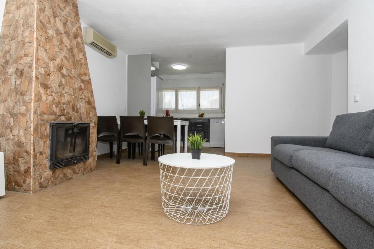 Rentalmar Villa Covamar Families Only 살루 외부 사진